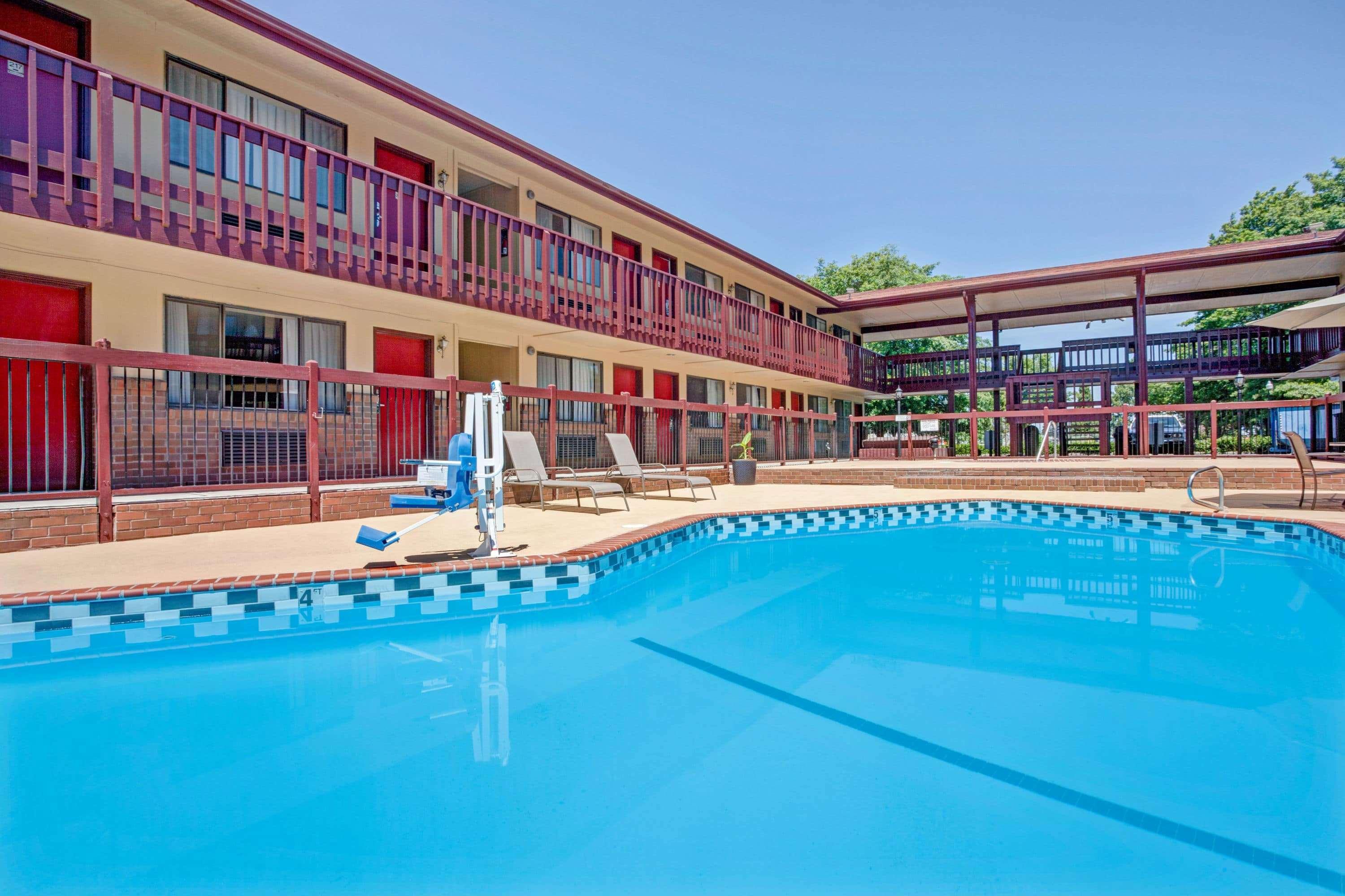 Super 8 By Wyndham Albany