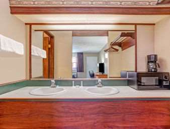 Motel Super 8 By Wyndham 2*